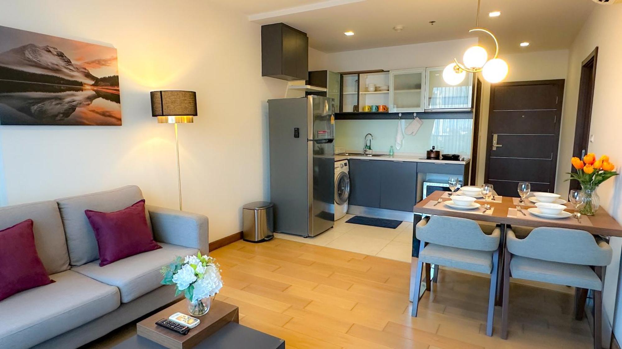 The Astra Chang Khlan Chiang Mai Exterior photo