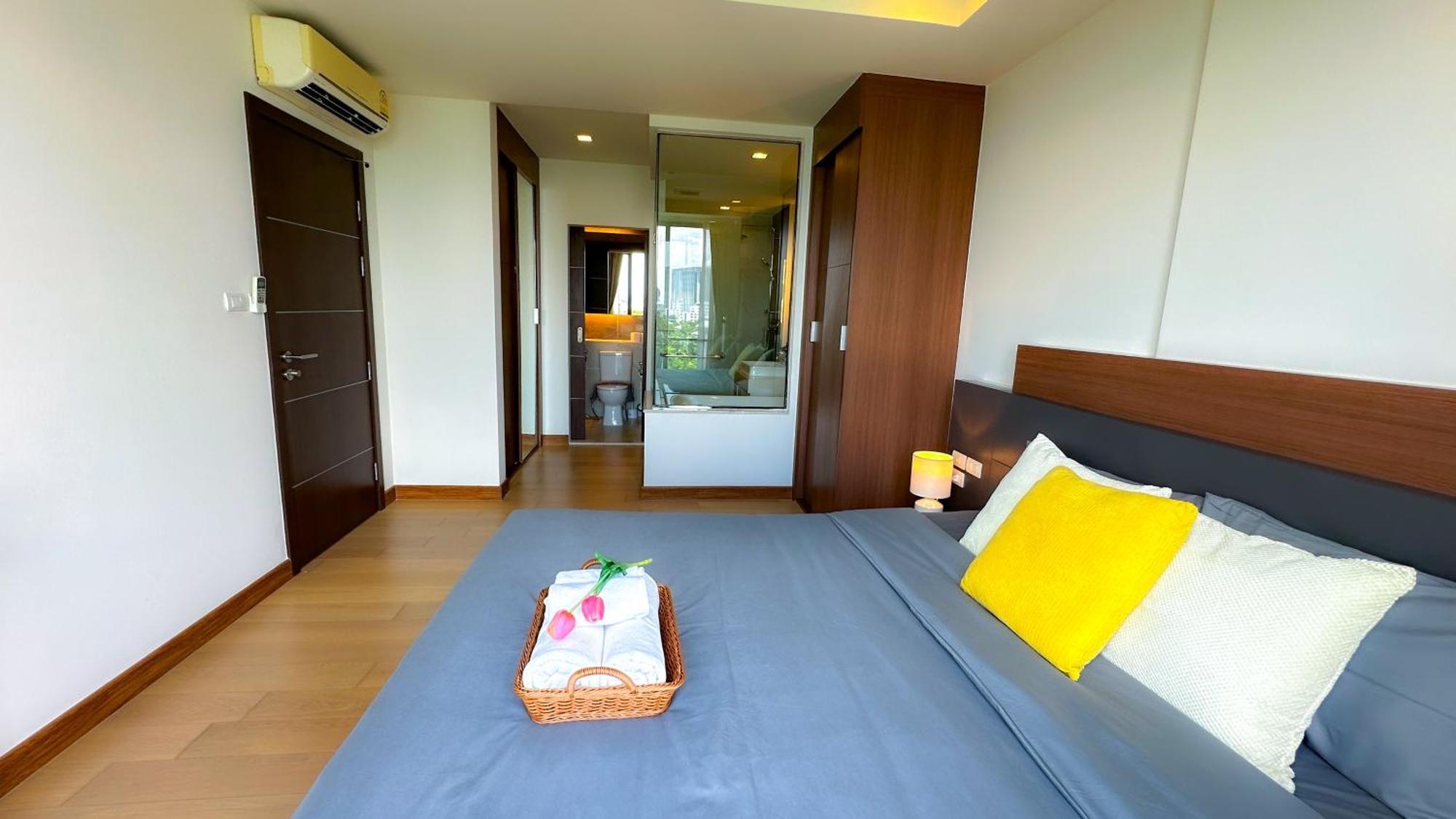 The Astra Chang Khlan Chiang Mai Exterior photo