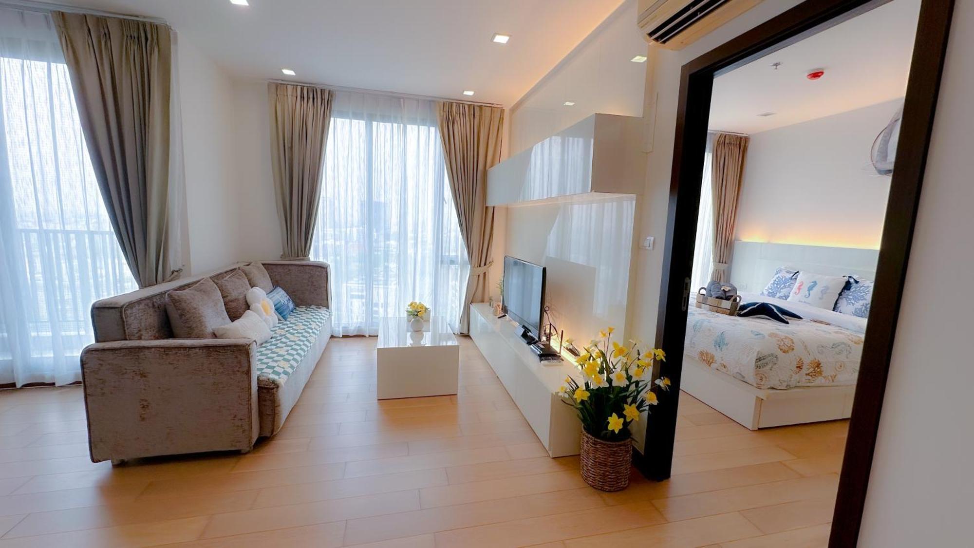 The Astra Chang Khlan Chiang Mai Exterior photo